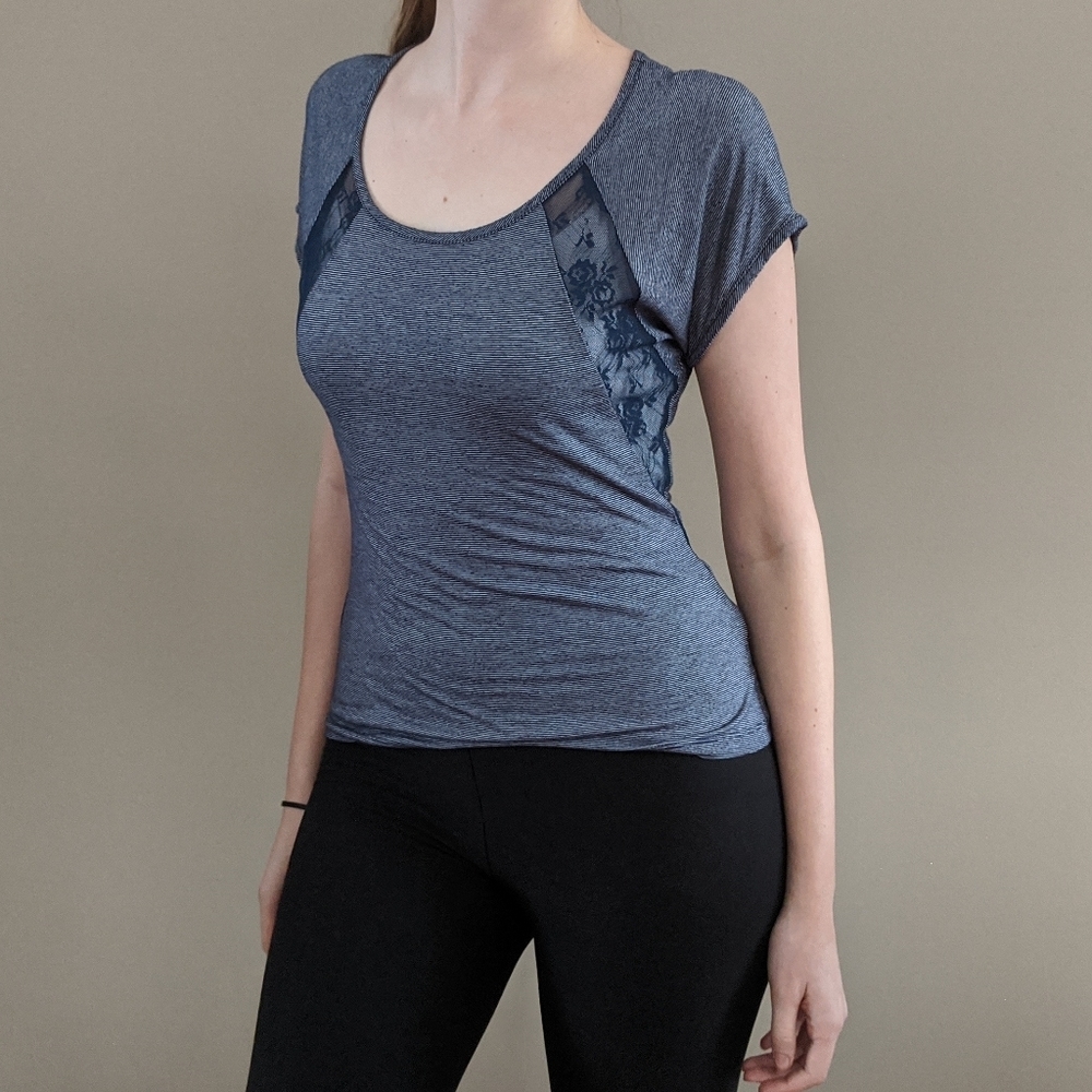 Maurices size Small Navy lace cutout top